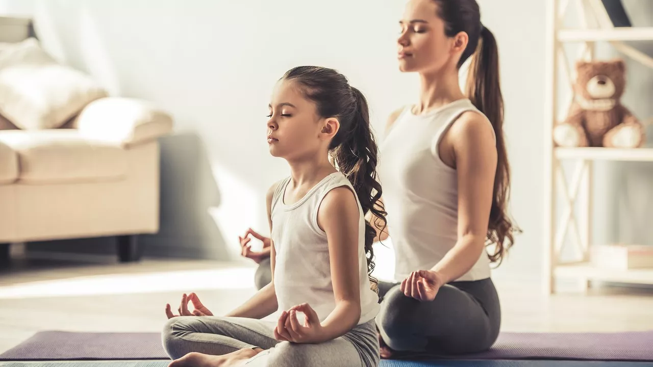 10 yaşından küçük çocuklar için yoga faydalı mıdır?